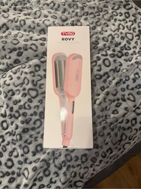 TYMO Rovy Wave Curling Iron - Pink